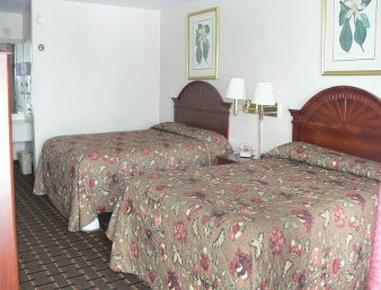Adrian Inn Екстериор снимка